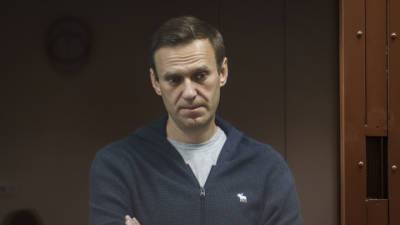 Навальный поблагодарил врачей, превративших его из овоща в человека