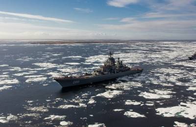 Дандыкин опроверг возможность подлодок Британии противостоять РФ в Арктике