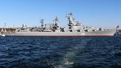 Ракетный крейсер ВМФ РФ "Москва" готовится к боевым стрельбам в Черном море