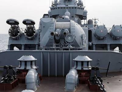 Ракетный крейсер «Москва» отправился на учения на фоне отправки в Черное море патрульного корабля США