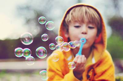 Как сделать мыльные пузыри с ребенком