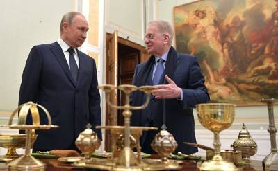Путин посетил Эрмитаж и встретился с Пиотровским