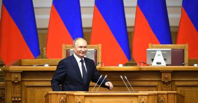 Путин попросил депутатов избегать пустословия и дешевого популизма