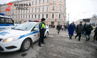Жители Петербурга жалуются в соцсетях на перекрытые без предупреждения улицы