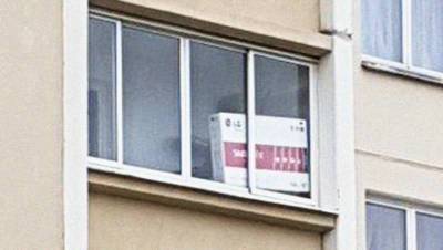 Жителя Минска задержали из-за бело-красно-белой коробки из-под телевизора