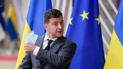 Зеленский предложил добавить в переговоры по Донбассу "мощных игроков"