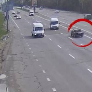 В Киеве водитель потерял сознание и попал в ДТП