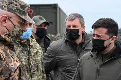 Зеленский рассказал, кто заставил Россию отвести войска от границы Украины
