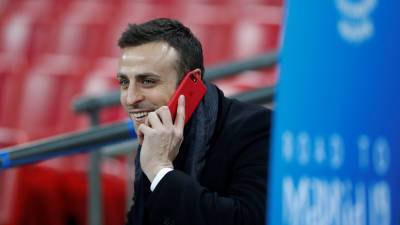 Экс-форвард МЮ Бербатов претендует на пост главы Болгарского футбольного союза