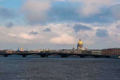 В мае в Петербурге стартует мониторинг воды в водоемах