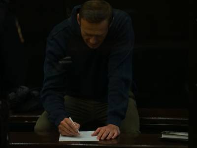 «Интерфакс»: Навальный решил судиться с администрацией «Матросской тишины» из-за решения о постановке его на учет как склонного к побегу