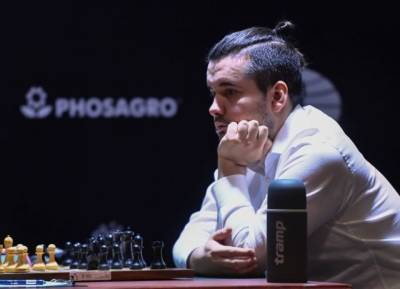 Непомнящий считает Карлсена фаворитом в матче за мировую шахматную корону