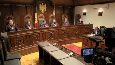 Конституционный суд Молдавии отстоял своего председателя