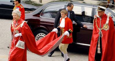 Не обойдется без Меган։ эксперты предрекли крах британской монархии после смерти Елизаветы