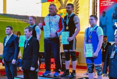 Ленинградские тяжелоатлеты завоевали семь медалей на чемпионате СЗФО