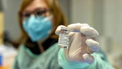 Более тысячи украинцев пострадали из-за вакцины AstraZeneca