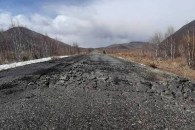 Глава Кыринского района о скандальной дороге: На ремонт надо 115 млн. р. нам дали - 19