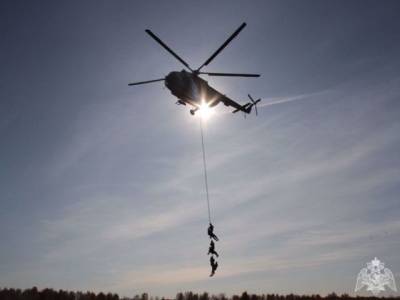 Над Кемеровом кружил вертолёт со спецназом: опубликованы новые фото и видео