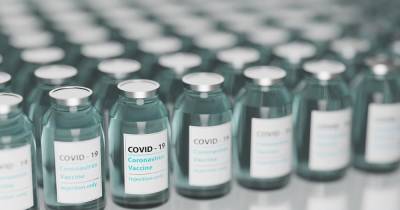В КГГА объявили тендер на закупку 278 тыс. доз вакцины от коронавируса