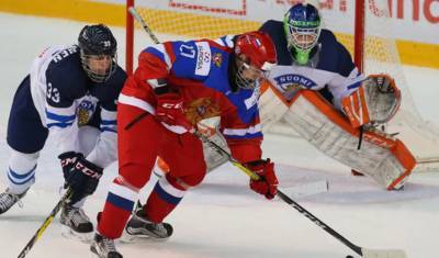 Сборная РФ по хоккею проиграла команде Финляндии на юниорском ЧМ