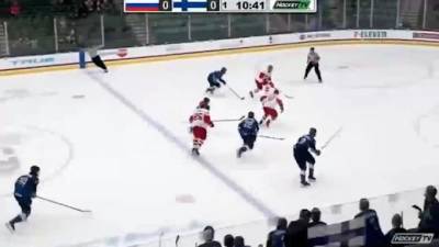 Российские хоккеисты уступили команде Финляндии во втором матче юниорского чемпионата мира
