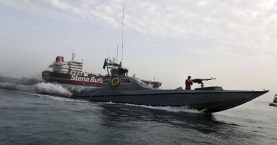 Береговая охрана США открыла предупредительный огонь в сторону иранских кораблей