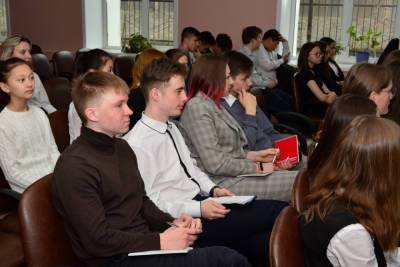 Для сахалинских школьников открыли бизнес-школу