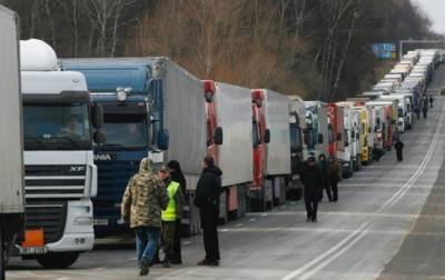 В Харькове с 30 апреля запрещается транзитное движение фур