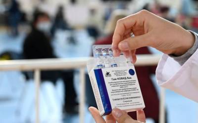 Россия проверит поставленную в Словакию партию вакцины «Спутник V»