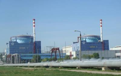 Хмельницкая АЭС отключила на ремонт первый энергоблок