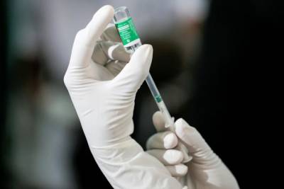 Киев получил более 35 тысяч доз вакцины AstraZeneca, предназначенных для людей 65+