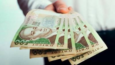 Предприниматели начали получать карантинные 8 тыс. гривен