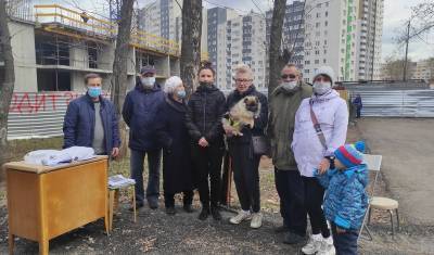 Мэр Уфы Сергей Греков выехал к объявившим голодовку жителям улицы Конституции