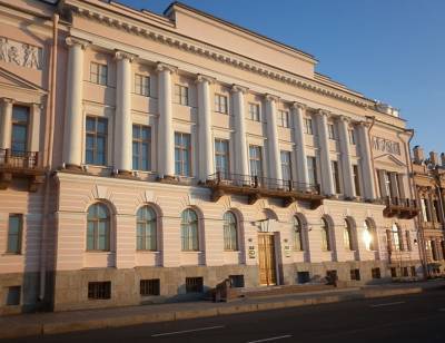 КС РФ намерен частично снять запрет на изъятие единственного жилья у должника
