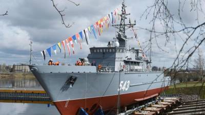 Корабль «Петр Ильичев» спустили на воду в Санкт-Петербурге