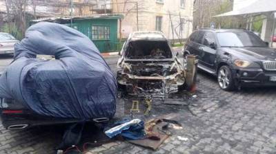 В Одессе сожгли машину экс-прокурора области