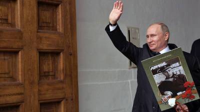 В Кремле пояснили, будет ли Путин участвовать в шествии «Бессмертного полка»