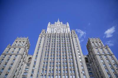 Россия высылает сотрудников посольств стран Прибалтики и Словакии