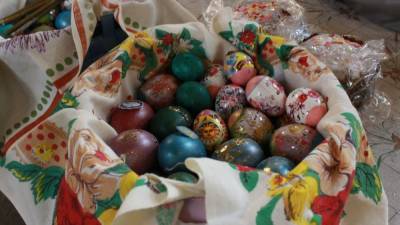 Химик предостерег россиян от покраски пасхальных яиц фломастерами