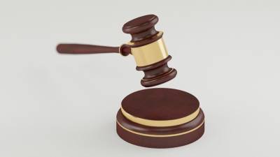 Суд во Владивостоке взыскал с экс-чиновницы незаконно полученные средства