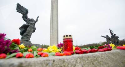 День Победы "ограничат": правительство Латвии обсудило возможность снятия мер против COVID