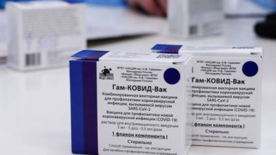 В Ташкенте началась вакцинация от коронавируса российским «Спутником V»