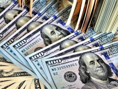 В России выявили рекордное за 10 лет количество фальшивых долларов и евро