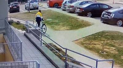 Минчанин похитил велосипед у курьера по доставке еды