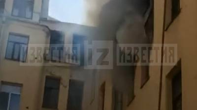 При пожаре в Петербурге могла пострадать квартира английского журналиста