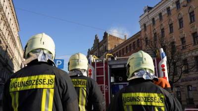 Россияне не пострадали при пожаре в хостеле в Риге