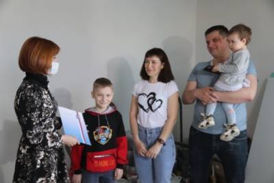 Владимир Шарыпов - 18 семей из Иванова получили сертификаты на улучшение жилищных условий - mkivanovo.ru