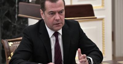 Медведев: Мир движется в направлении четырёхдневной рабочей недели