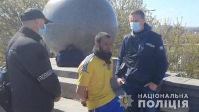 Объясняет самообороной: в Киеве задержали мужчину, который убил и расчленил знакомого – видео