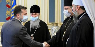 Зеленский попросил глав церквей рассказать верующим о важности вакцинации от коронавируса